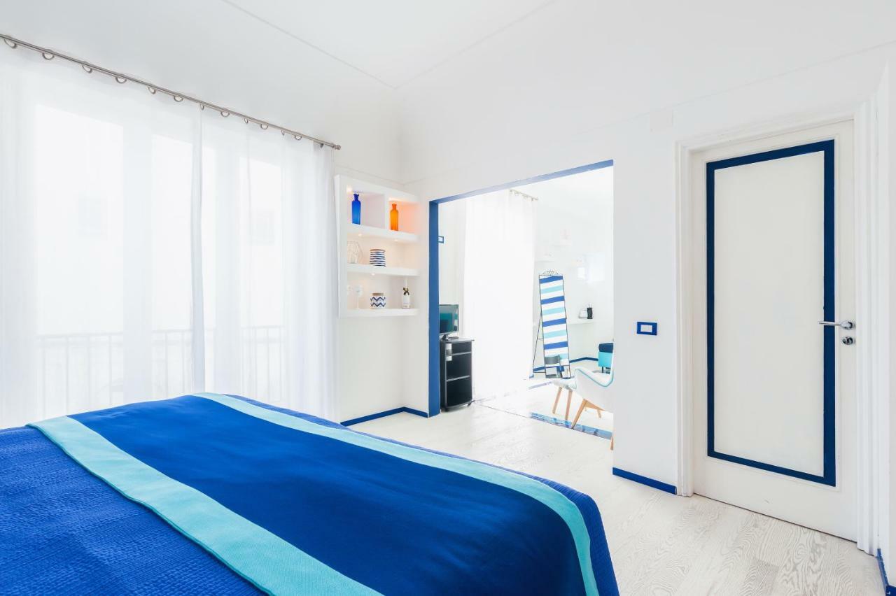 Boutique Suites In Piazzetta Capri Exterior photo