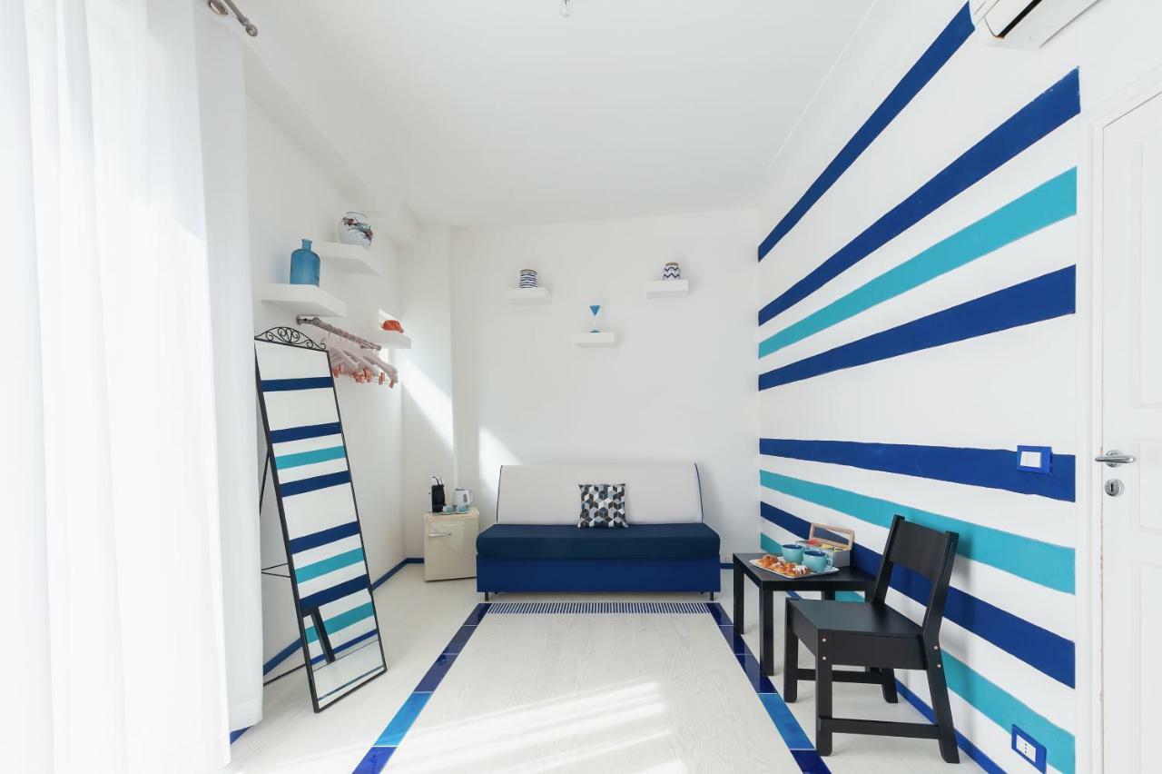 Boutique Suites In Piazzetta Capri Exterior photo