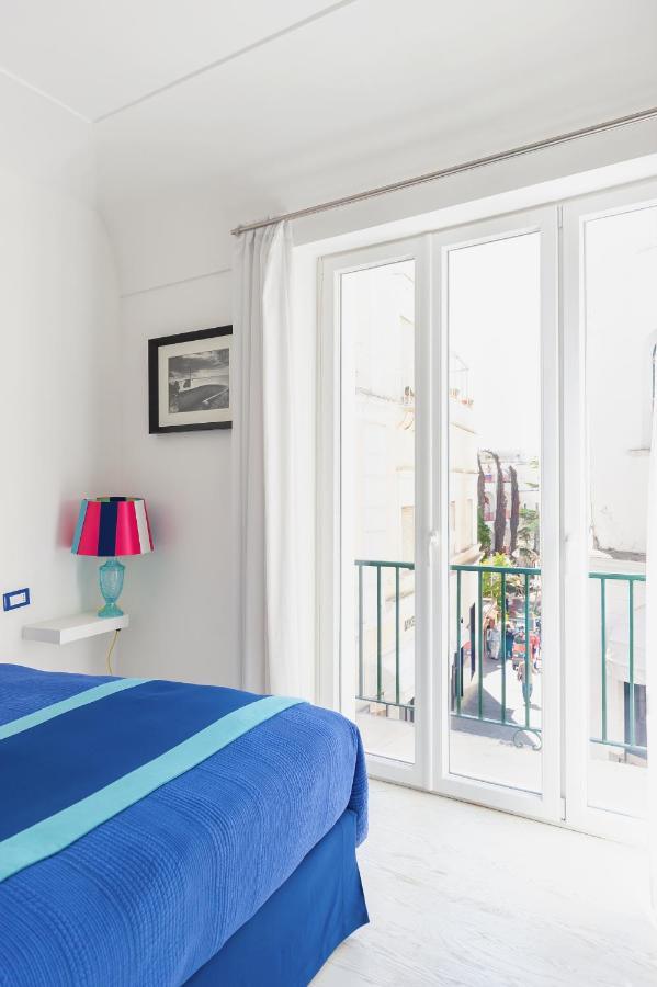 Boutique Suites In Piazzetta Capri Exterior photo